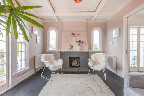 glamorous, interior trends, pink living