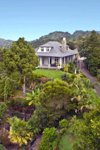 Bob and Vera's Hilltop Dream Home Bob and Vera's Hilltop Dream Home