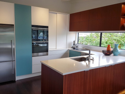 Amanda’s beachy modern take on mid-century Amanda’s beachy modern take on mid-century