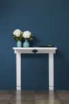 3 clever ways to beautify blank walls