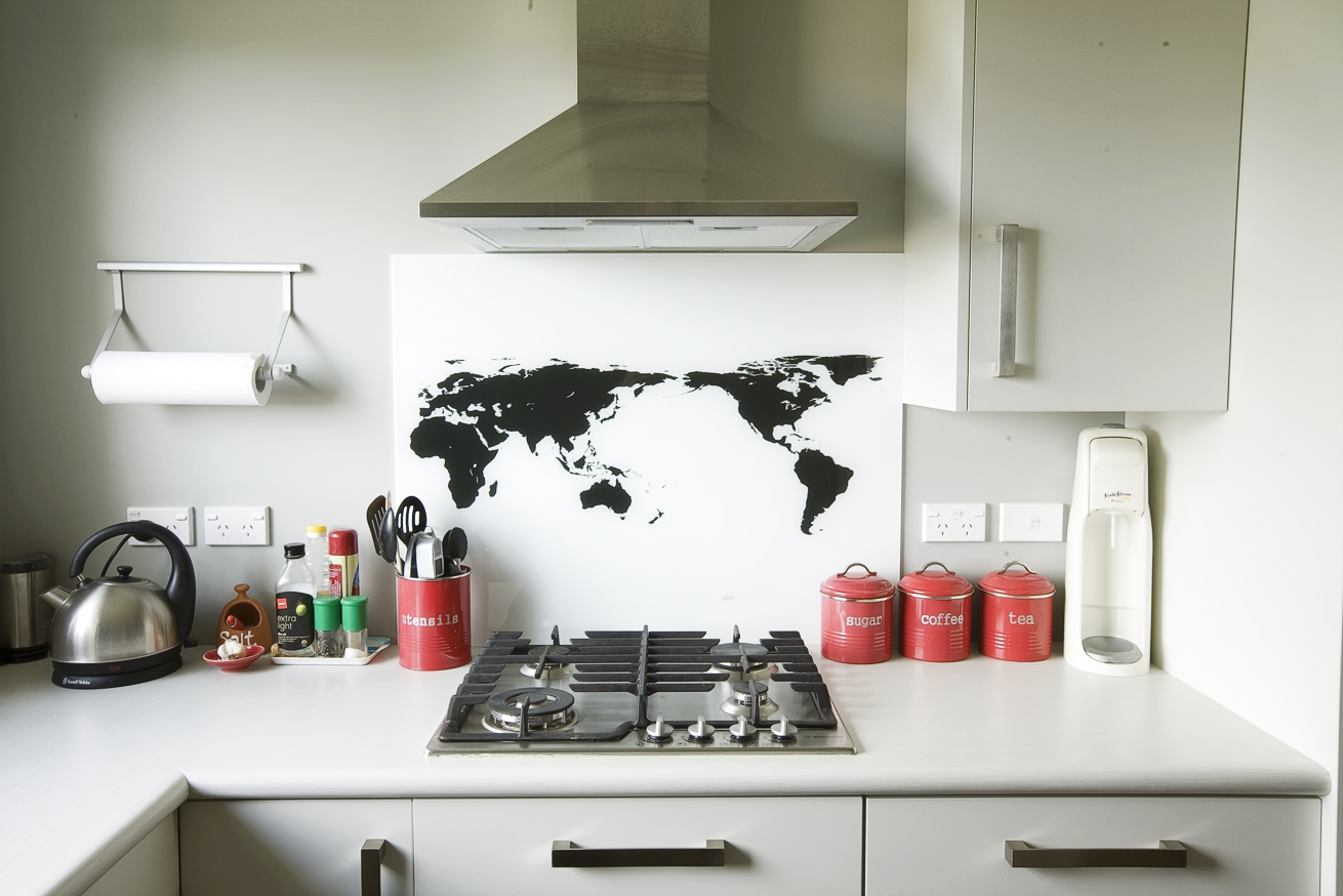 Jodie's Brooklyn Renovation: Red, White and New | Habitat by Resene