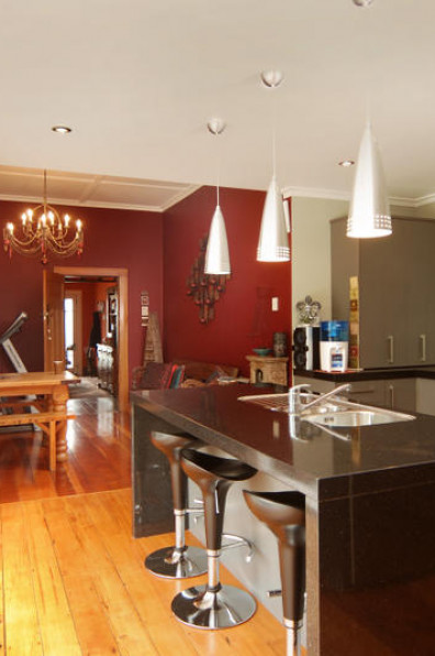 Gary and Mandy's Vibrant Red, Purple and Orange Bungalow Gary and Mandy's Vibrant Red, Purple and Orange Bungalow