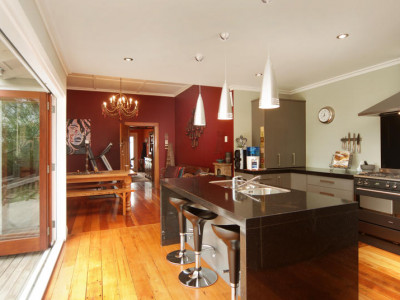 Gary and Mandy's Vibrant Red, Purple and Orange Bungalow Gary and Mandy's Vibrant Red, Purple and Orange Bungalow