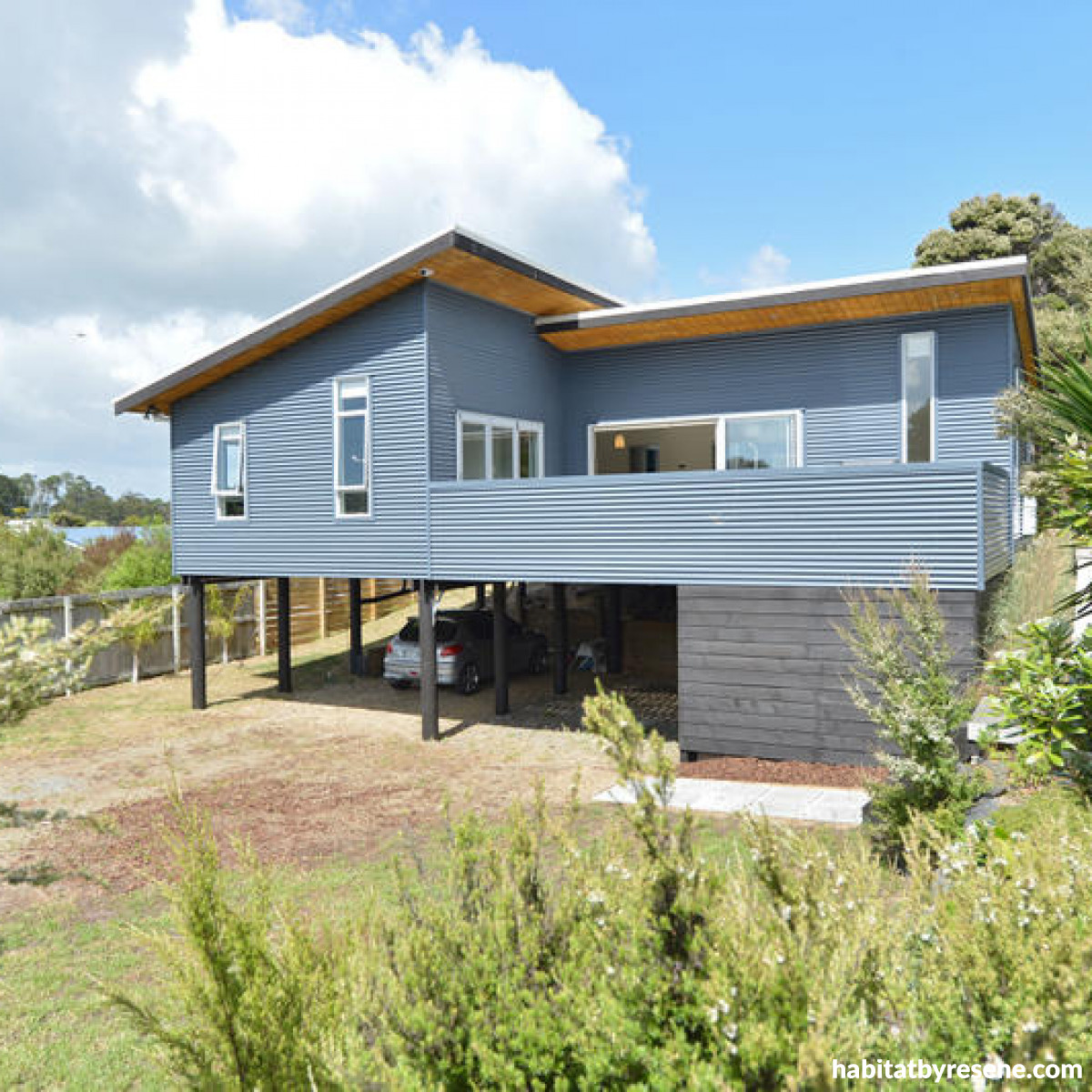 sea-inspired steel bach | Habitat by Resene