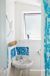 retro bach, bathroom, holiday home, white and blue bathroom