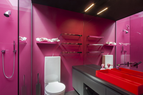 bathroom, ensuite, pink bathroom, bright bathroom, pink ensuite, colourful bathroom