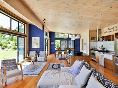 Chris and Kim’s lavish Lockwood in Nelson is the beach house of our dreams Chris and Kim’s lavish Lockwood in Nelson is the beach house of our dreams