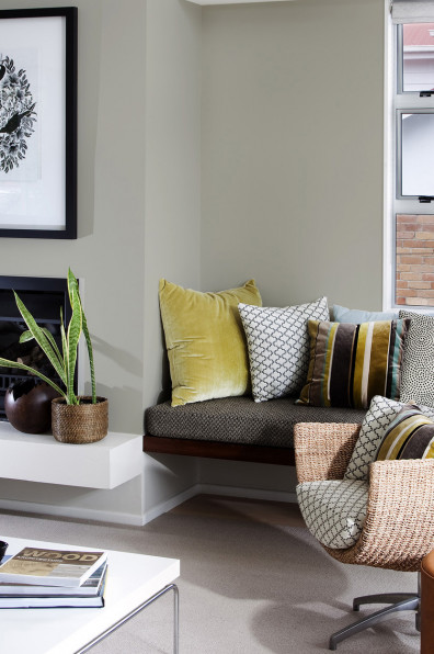 Finding middle earth Finding middle earth