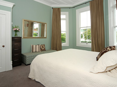 Gerard and Shelley Renovate a Half-Missing Villa