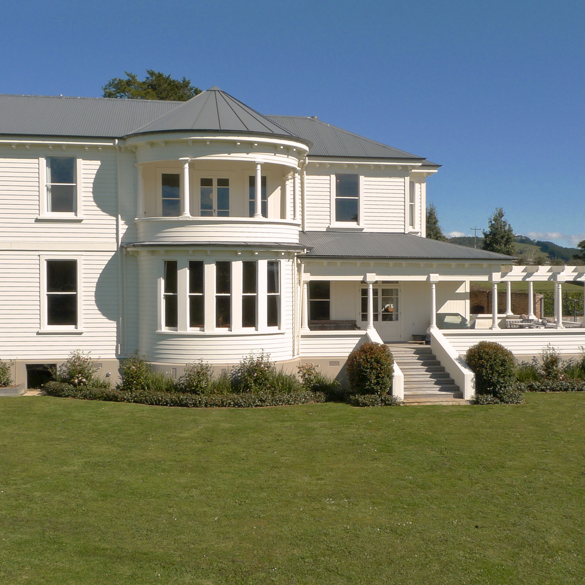 Andy and Julie's Victorian Manor in the Country Habitat by Resene
