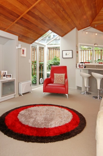 Graham and Denise's "Fresh and Simple" Modern Renovation