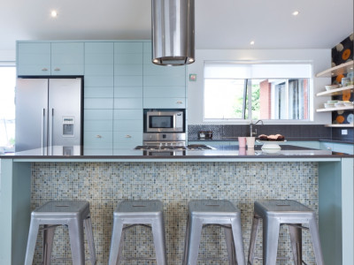 He loves it, she loves it, we all love it He loves it, she loves it, we all love it