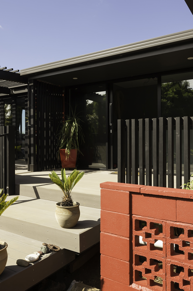 Mark’s team transforms a muddled 80s house Mark’s team transforms a muddled 80s house