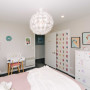 grey bedroom, kids bedroom, childrens bedroom, girls bedroom, feature wallpaper, feature wall