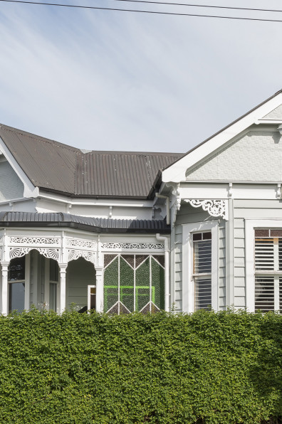 Marcelle and Simon’s colour-lover’s villa