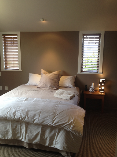 warm brown, bedroom