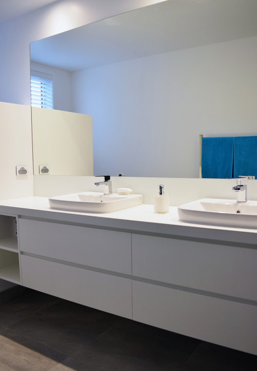 bathroom, white, neutrals, paint ideas