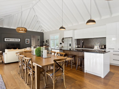 A classically-styled Matarangi bach makes the most of open-plan living