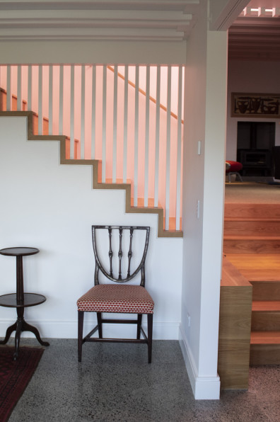 Philip and Jane’s glamorous villa looks pretty in pink Philip and Jane’s glamorous villa looks pretty in pink