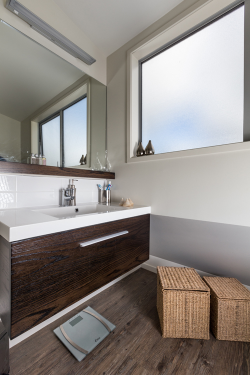 bathroom, white bathroom, timber feature, interior design, home decorating ideas, white paint