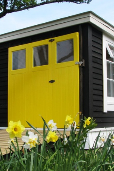 Hello yellow, hello sunshine Hello yellow, hello sunshine