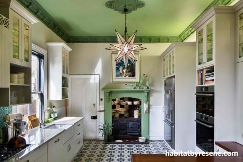 green kitchen, interior design, green interior, green ceiling, kitchen ideas, kitchen design