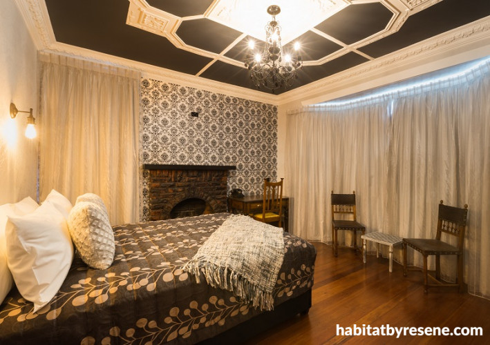 black ceiling, wallpaper, wallpaper feature wall, classic feature wall