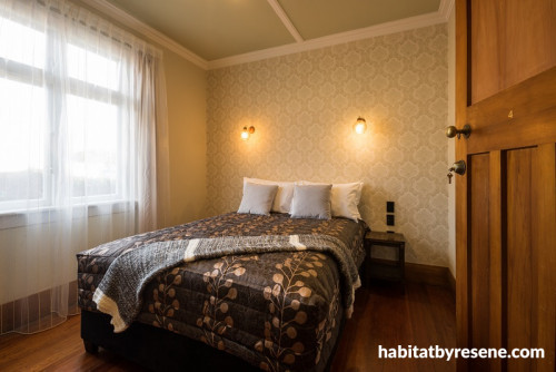 green, wallpaper, classic wallpaper, wallpaper feature wall, bedroom