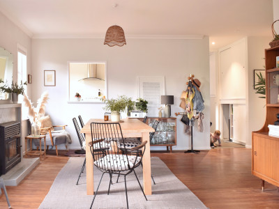 Lara and Ben’s mid-century modern home stays true to its roots Lara and Ben’s mid-century modern home stays true to its roots