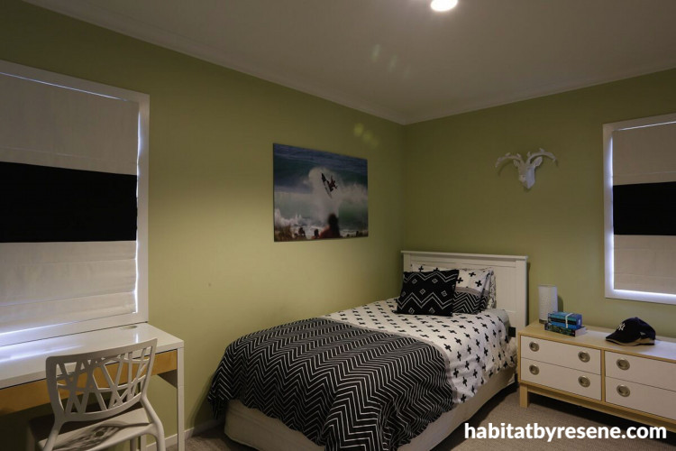 green bedroom, chlldren's bedroom