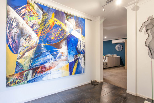 entrance, hall, foyer, artwork, neutral interiors, paint trends