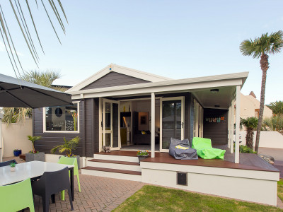 Tracy revives a kiwi icon Tracy revives a kiwi icon