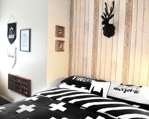 bedroom, kids bedroom, childrens bedroom, white bedroom, black and white bedroom, wood feature