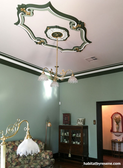living room, lounge, salmon ceiling, painted ceiling, green living room, metallic gold
