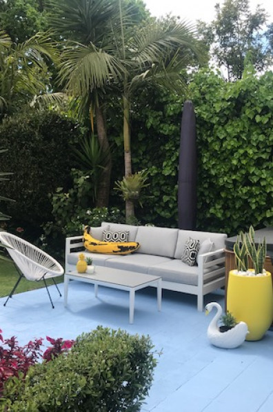 Erina and Matt’s fearlessly colourful family home