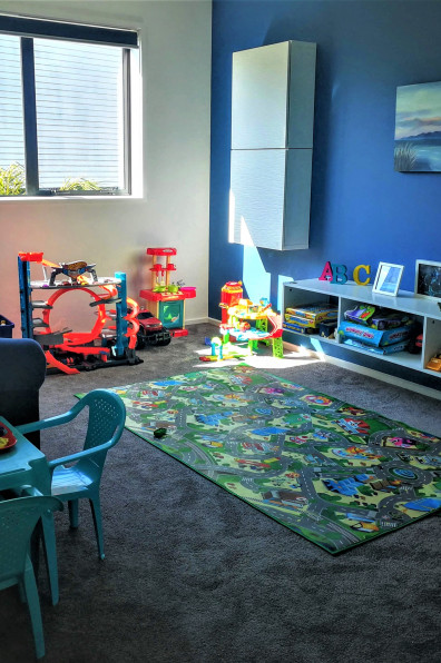 Jen and Dan’s blissful master bedroom sets the stage for more colour to come Jen and Dan’s blissful master bedroom sets the stage for more colour to come