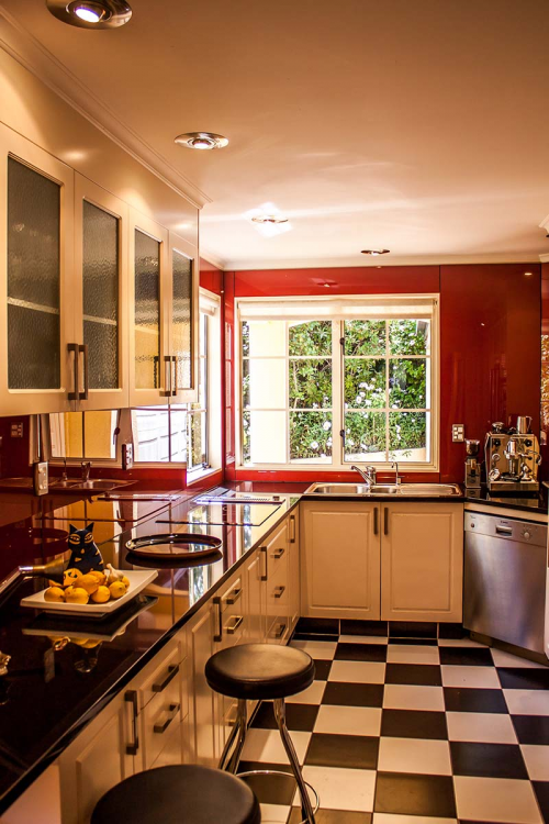 kitchen walls, red, paint ideas, paint trends, bold paint