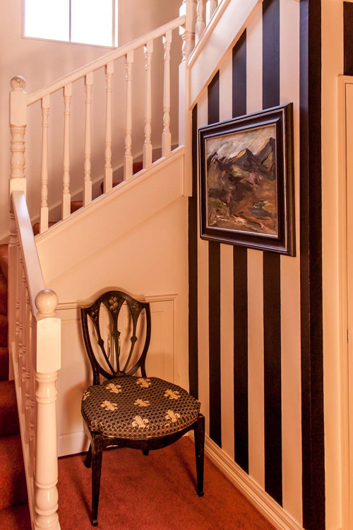 Painted stripes, stairwell, paint ideas, paint trends