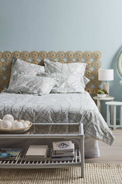 5 bach bedroom decorating ideas so you can snooze in style 5 bach bedroom decorating ideas so you can snooze in style