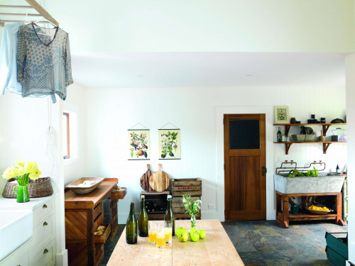 laundry, mud room, heritage house, wood features, white laundry, white mud room