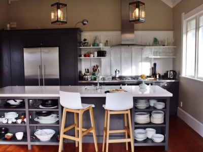 Jenny and Peter river-inspired heritage masterpiece Jenny and Peter river-inspired heritage masterpiece