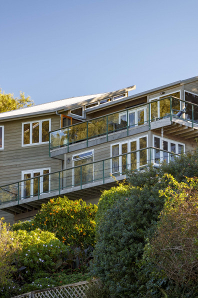 Tim and Angela renovate from woodsy to coastal