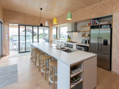 Heather goes coastal cool