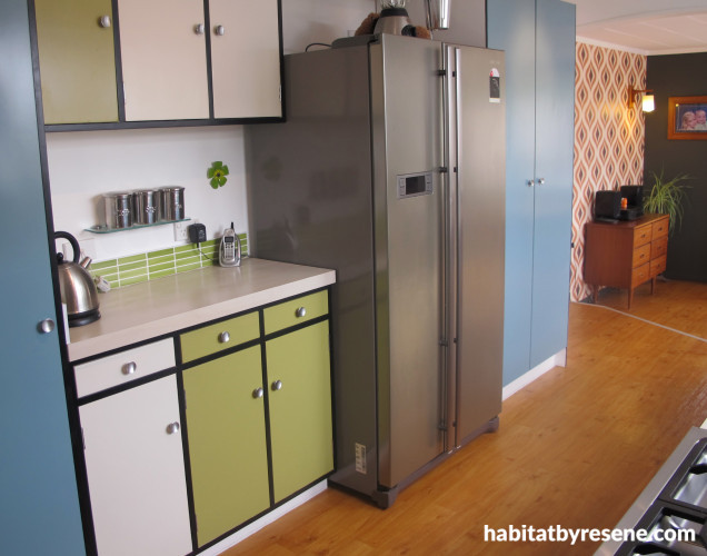 retro, retro kitchen, 1970s kitchen, green cabinets, blue cabinets, green kitchen