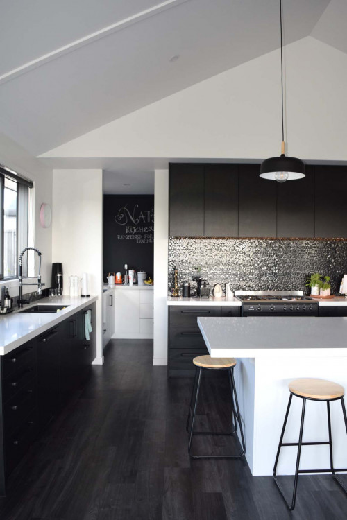 kitchen, black and white kitchen, monochromatic, blackboard paint, white kitchen, black kitchen