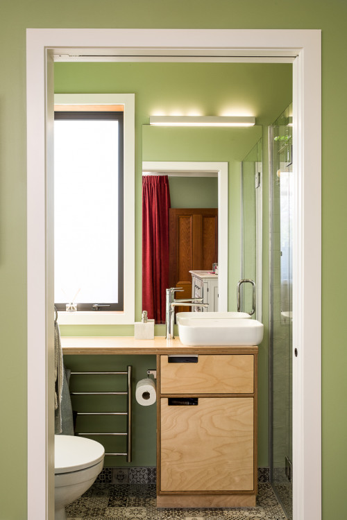 ensuite design, ensuite inspiration, ensuite ideas, green bathroom ideas, green interior ideas