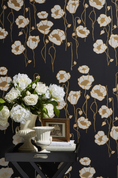 To paint or paper? To paint or paper?