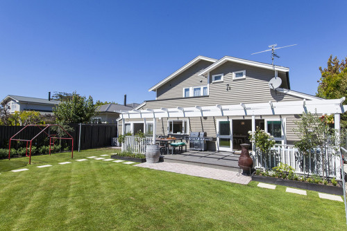 house exterior, garden, backyard, brown house, brown exterior, outdoor dining area