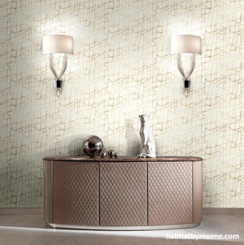 wallpaper inspiration, wallpaper ideas, wallpaper design, metallic wallpaper, interior lighting idea