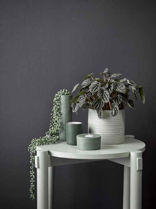 console table ideas, hallway styling, interior design, interior inspiration, black interior ideas